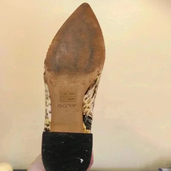 Aldo snakeskin boots with side zipper. - Picture 6 of 9